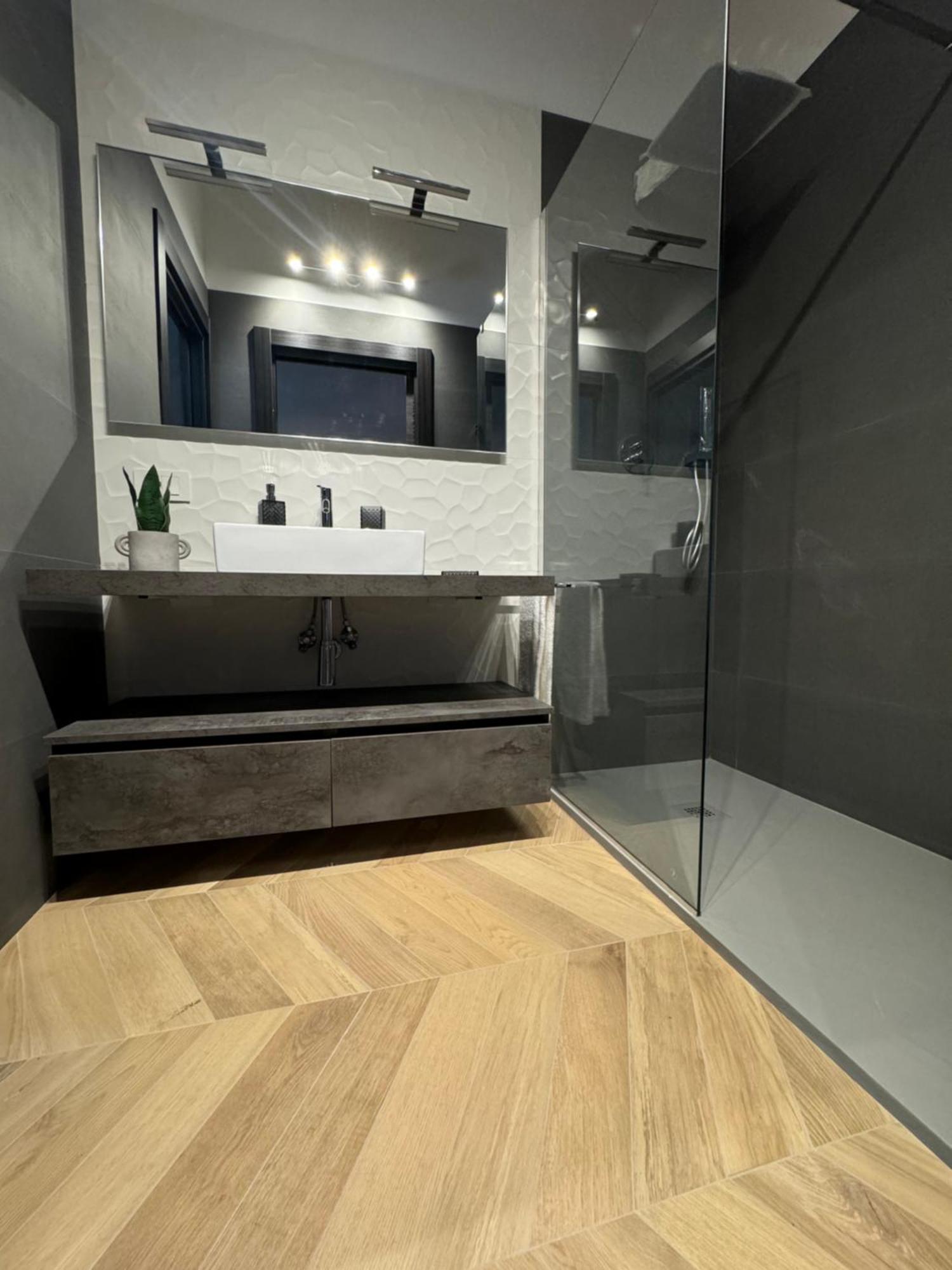 Sky Luxury Rooms Nettuno Eksteriør billede
