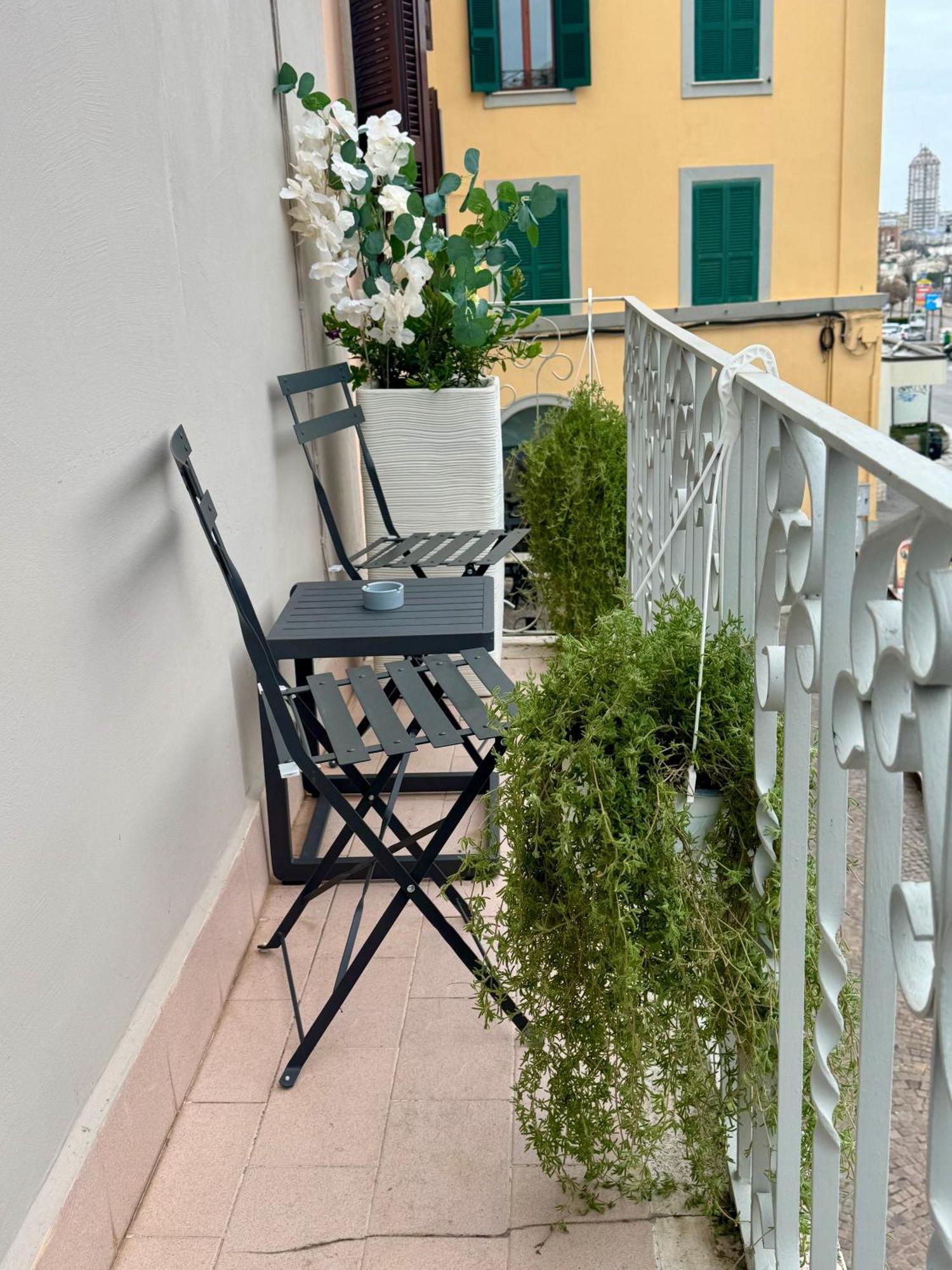 Sky Luxury Rooms Nettuno Eksteriør billede